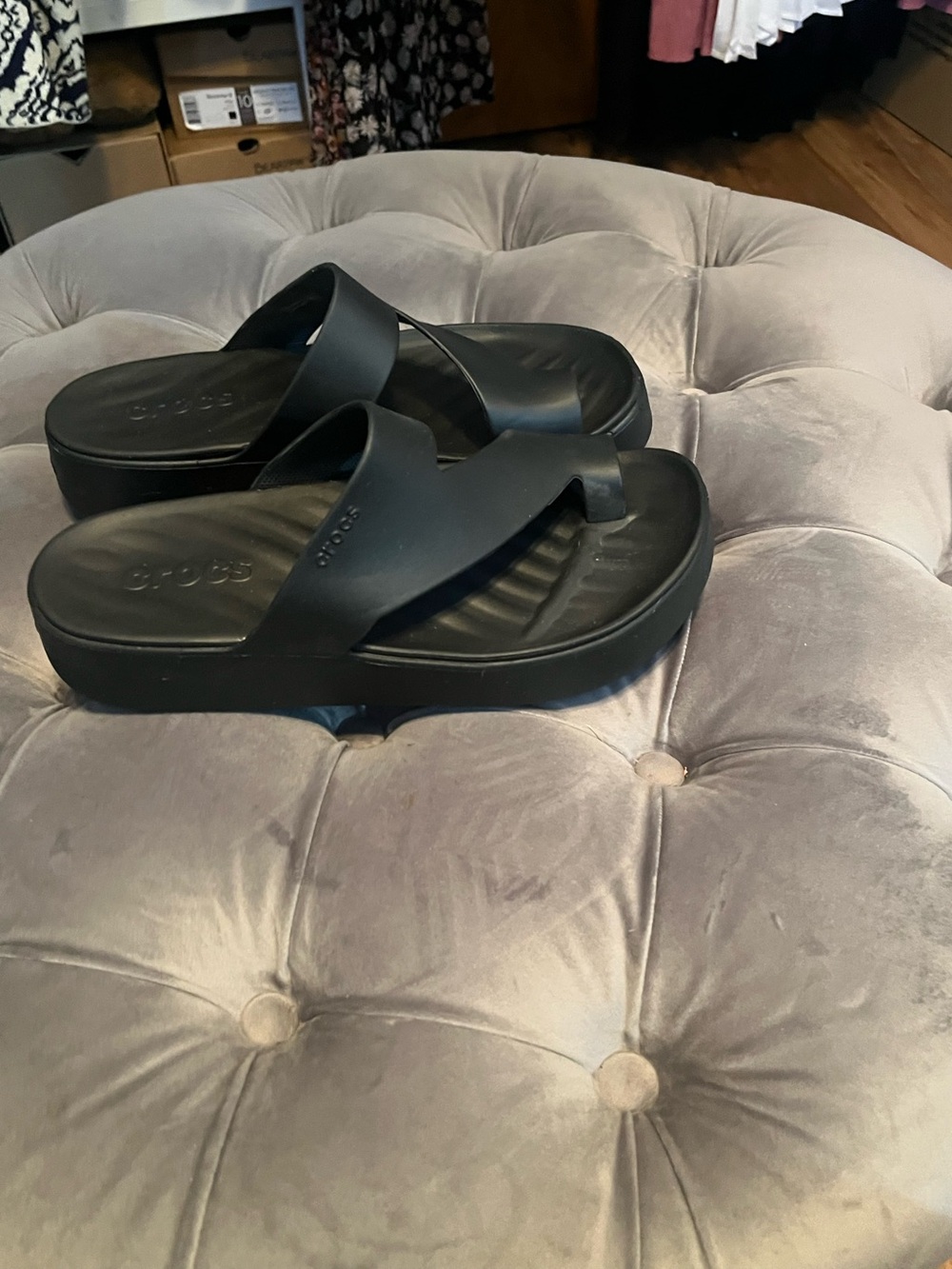 Crocs Getaway Platform Toe Loop-Black